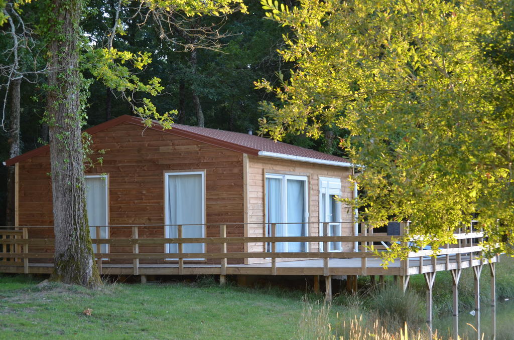 Chalet De La Heronniere Chef-Boutonne المظهر الخارجي الصورة